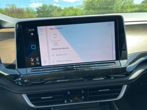 Used 2024 Volkswagen Atlas SE FWD image 10