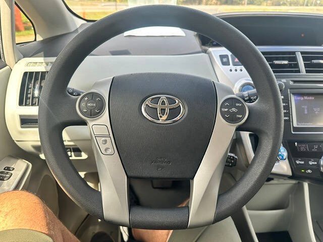 Used 2012 Toyota Prius V Two FWD image 11