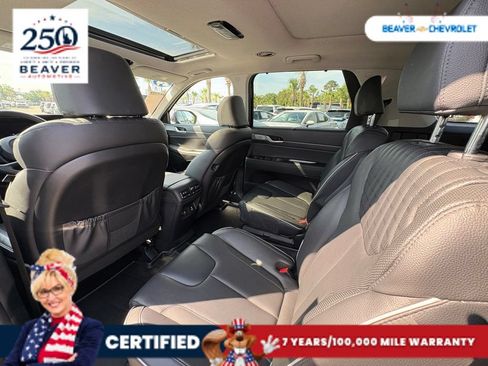 Used 2024 Hyundai Palisade Limited FWD image 15