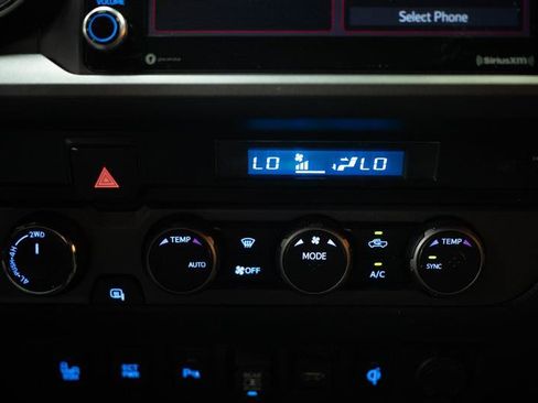 Used 2023 Toyota Tacoma TRD Off-Road w/ Technology Package AWD/4WD image 19