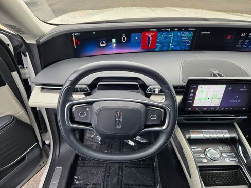 Used 2025 Lincoln Nautilus Premier w/ Equipment Group 102A image 35