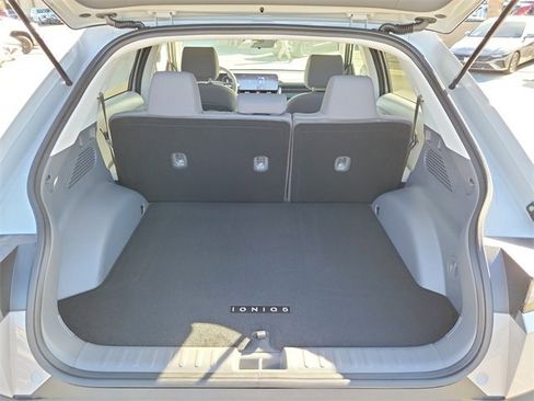 New 2026 Hyundai Ioniq 5 SE image 23