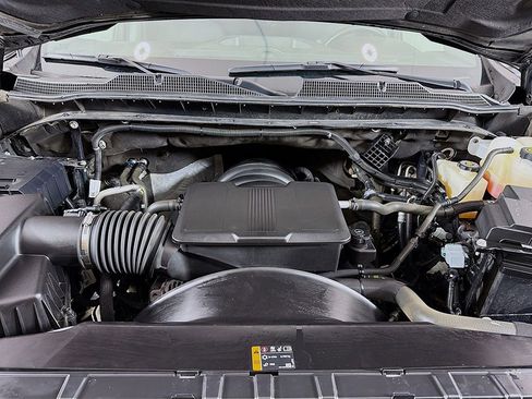 Used 2023 Chevrolet Silverado 2500 Custom w/ Custom Convenience Package image 12