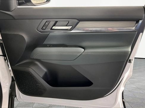 Used 2026 GMC Terrain AT4 w/ LPO, Floor Liner Package AWD/4WD image 24