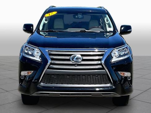 Used 2017 Lexus GX 460 Luxury AWD/4WD image 3