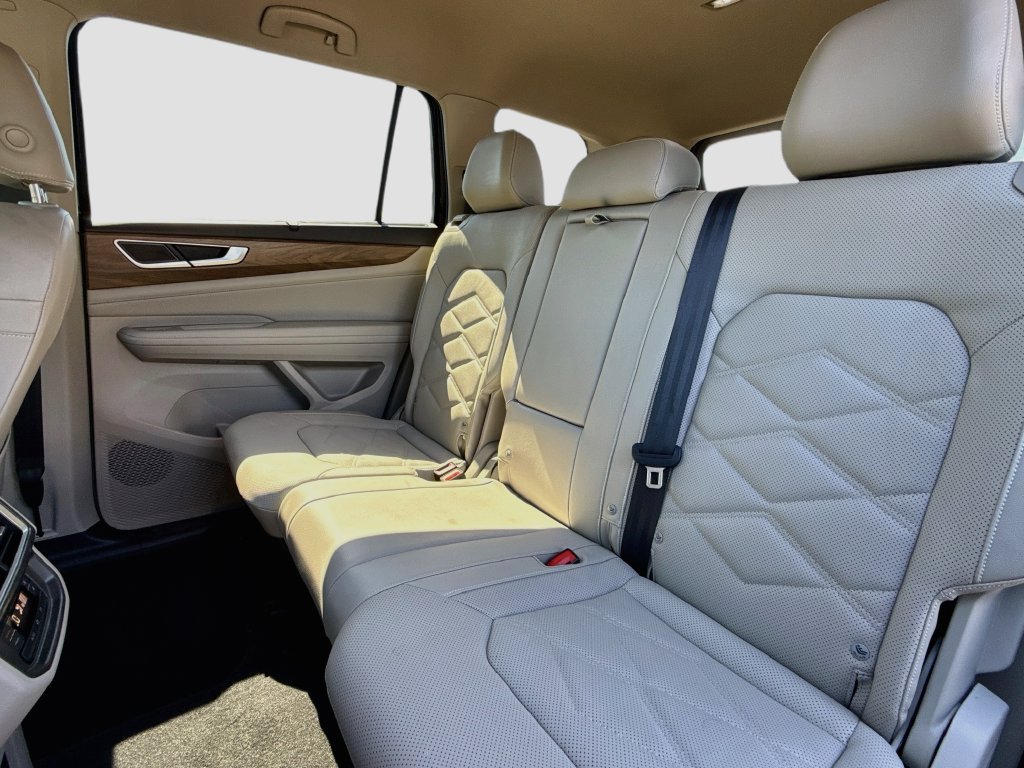 Used 2024 Volkswagen Atlas SE FWD image 20