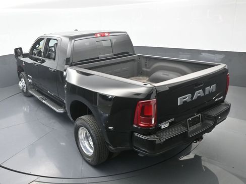 Used 2025 RAM 3500 Laramie image 59