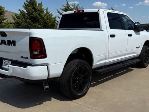 Used 2025 RAM 2500 Big Horn AWD/4WD image 7