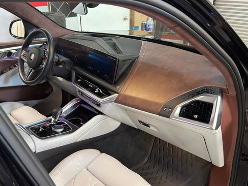 Used 2023 BMW XM image 16