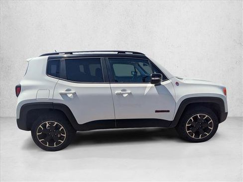 Used 2023 Jeep Renegade Trailhawk AWD/4WD image 4