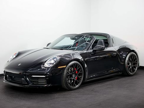 Used 2022 Porsche 911 Targa 4S image 1
