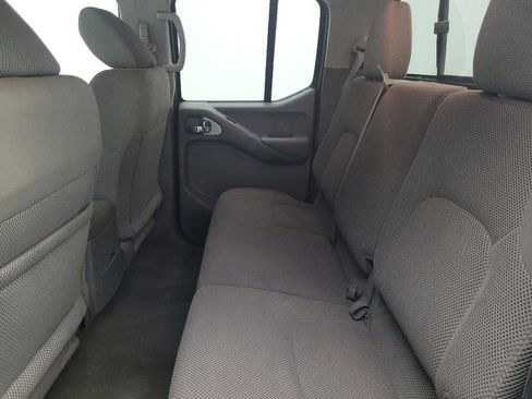 Used 2017 Nissan Frontier SV image 18