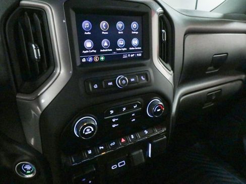 Used 2024 Chevrolet Silverado 2500 Custom w/ Custom Value Package image 21