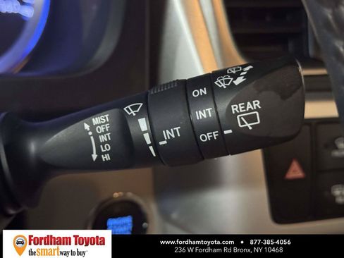Used 2019 Toyota Highlander XLE AWD/4WD image 25
