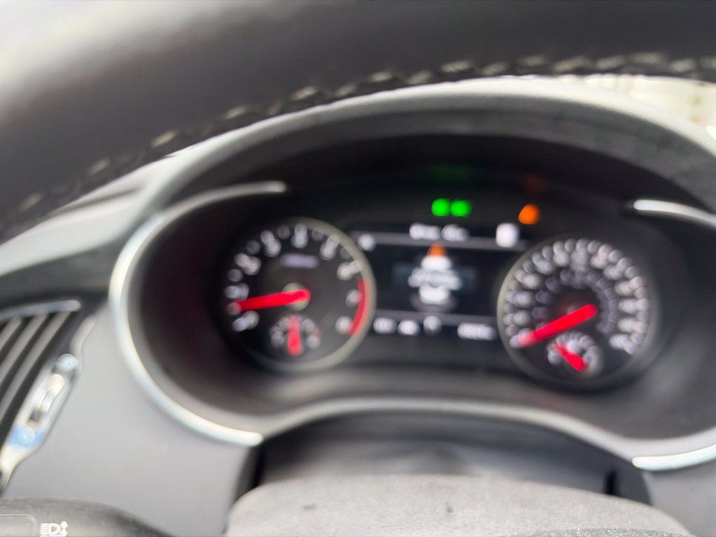 Used 2022 Kia Stinger GT2 AWD/4WD image 3