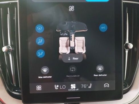 New 2026 Volvo XC60 B5 Ultra w/ Climate Package image 26