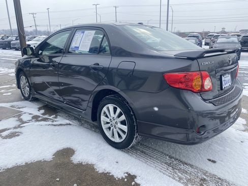 Used 2010 Toyota Corolla S image 2