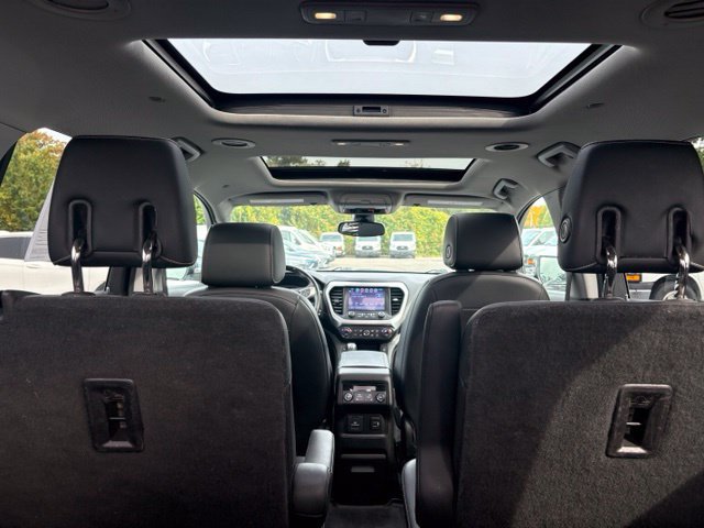 Used 2019 GMC Acadia SLT AWD/4WD image 8