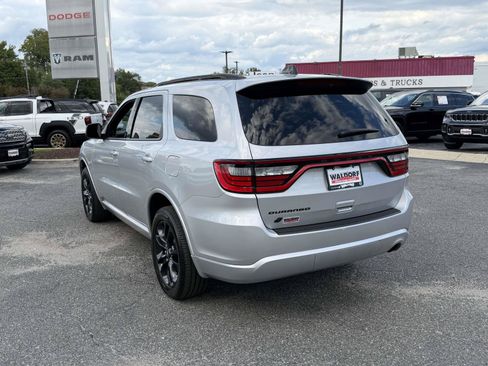 Used 2024 Dodge Durango SXT w/ SXT Blacktop Group AWD/4WD image 5