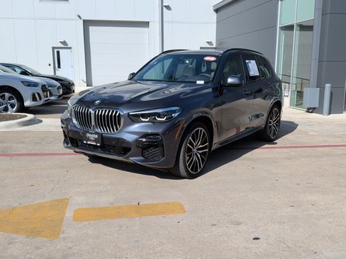 Used 2022 BMW X5 sDrive40i w/ M Sport Package RWD image 5