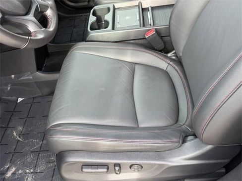 Certified 2025 Honda Odyssey Sport-L image 17