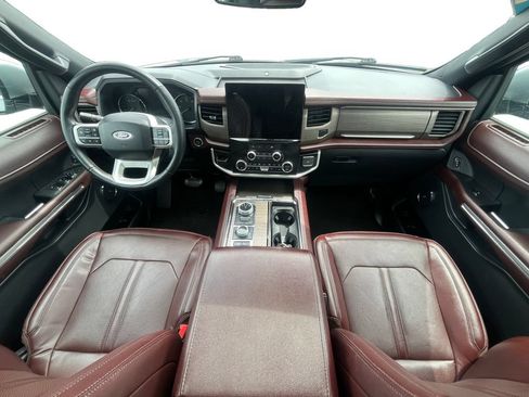 Used 2024 Ford Expedition Max Limited AWD/4WD image 13