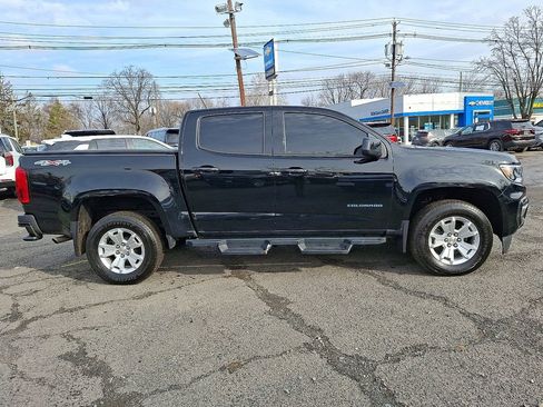 Used 2022 Chevrolet Colorado LT w/ LT Convenience Package image 8