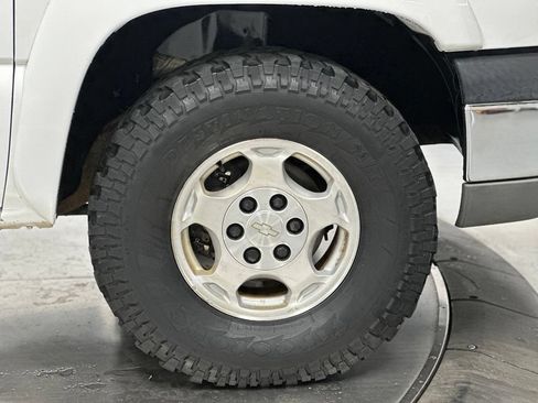 Used 2003 Chevrolet Silverado 1500 LS w/ Off-Road Package AWD/4WD image 24