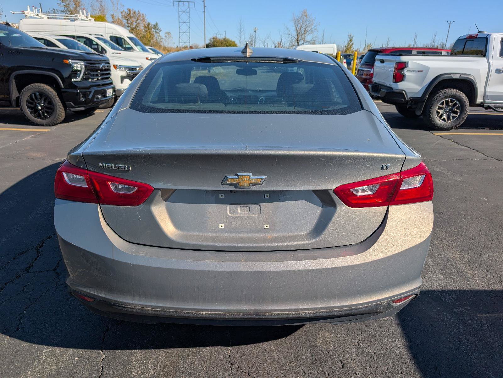 Used 2018 Chevrolet Malibu LT FWD image 6