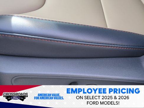 New 2026 Ford Maverick Lariat w/ 4K Tow Package AWD/4WD image 15