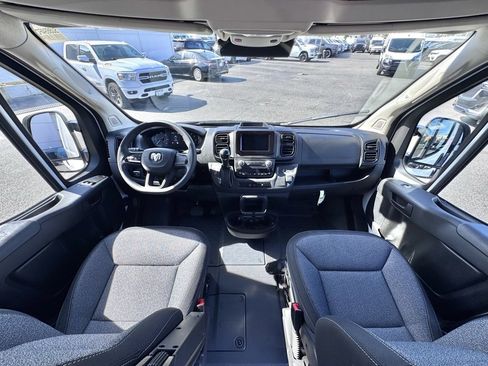 Used 2025 RAM ProMaster 2500 w/ Storage Group image 21