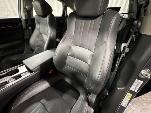 Used 2019 Honda Accord EX-L image 18