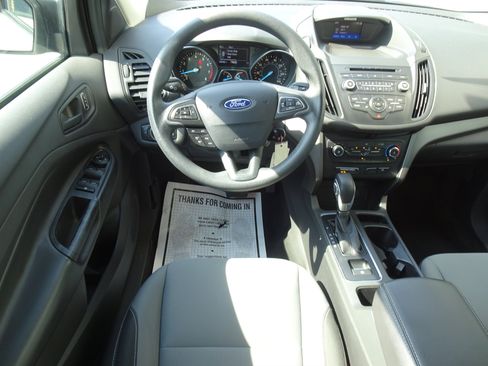 Used 2017 Ford Escape S FWD image 13