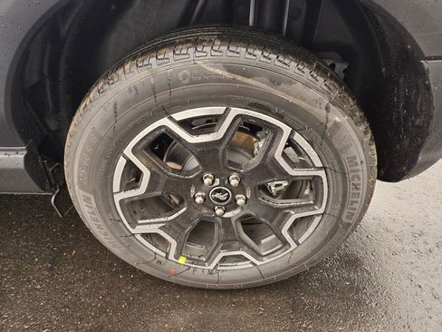 New 2026 Ford Bronco Sport Outer Banks w/ Topo Graphic Package AWD/4WD image 9