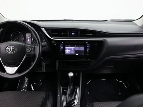 Used 2017 Toyota Corolla SE FWD image 29