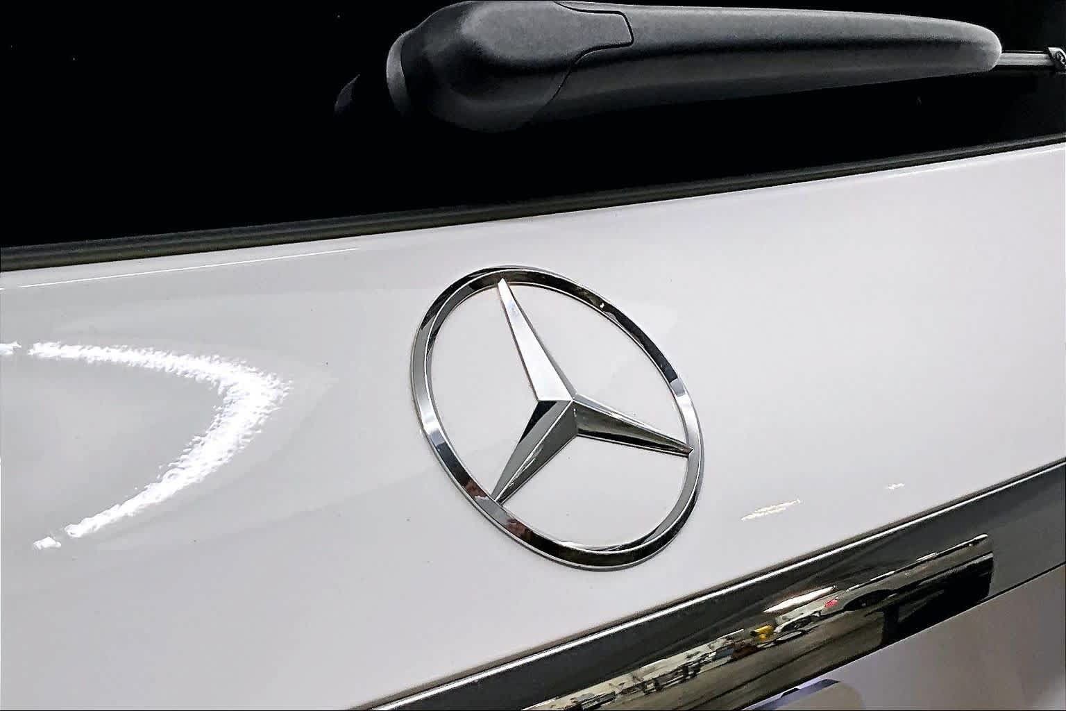 Used 2023 Mercedes-Benz GLS 450 4MATIC image 30