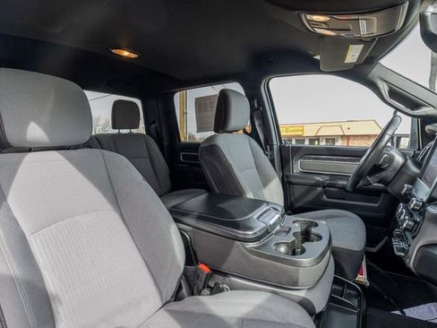 Used 2024 RAM 2500 Big Horn AWD/4WD image 19