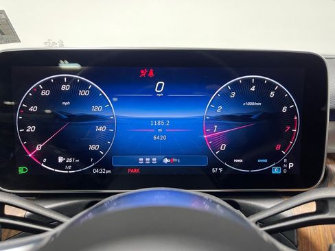 Used 2025 Mercedes-Benz C 300 4MATIC Sedan image 31