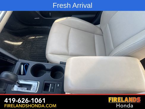 Used 2015 Subaru Legacy 2.5i Limited image 32