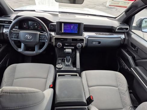 Used 2025 Toyota Tacoma SR5 image 15