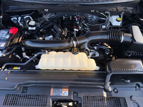 Used 2025 Ford Expedition King Ranch image 23