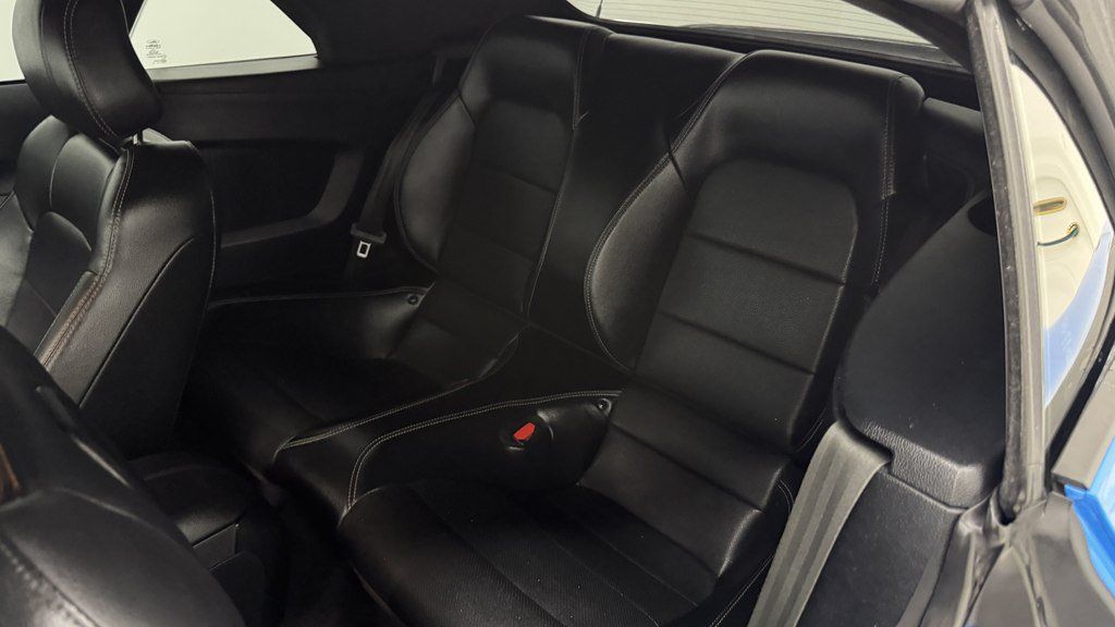 Used 2022 Ford Mustang Premium RWD image 18