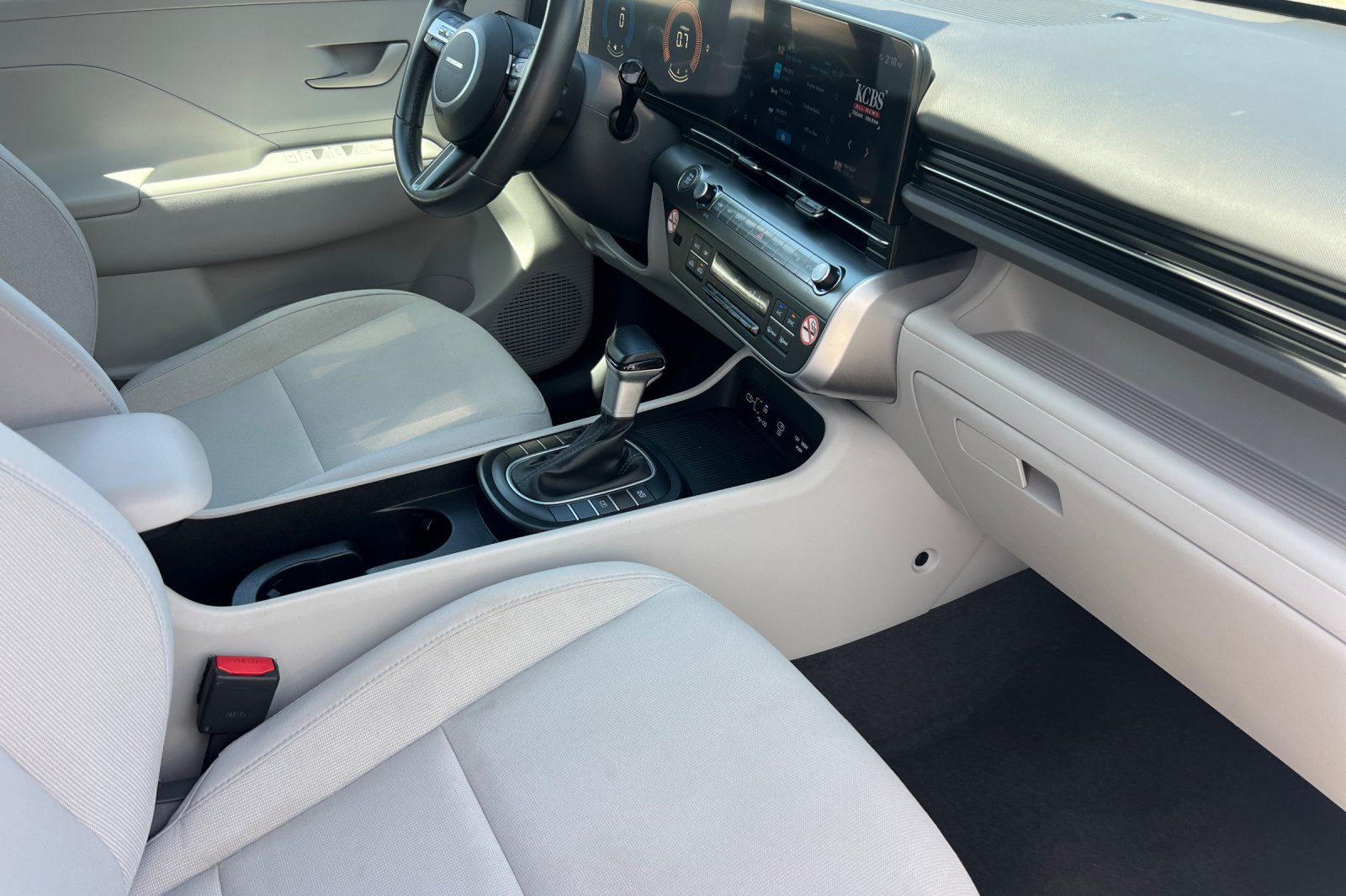 Used 2024 Hyundai Kona SEL AWD/4WD image 18
