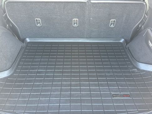 Used 2025 Genesis GV70 3.5T Sport image 11