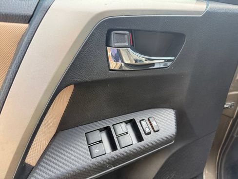 Used 2014 Toyota RAV4 XLE FWD image 19