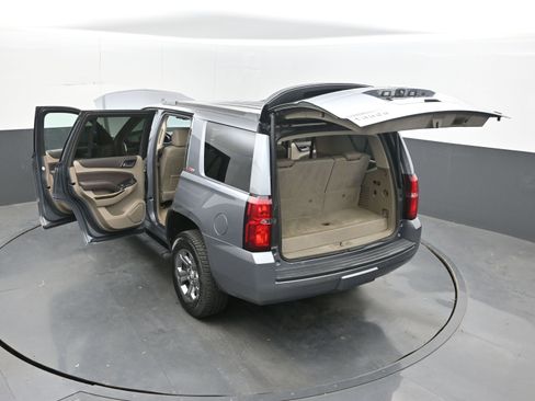 Used 2020 Chevrolet Tahoe LT w/ Luxury Package AWD/4WD image 41