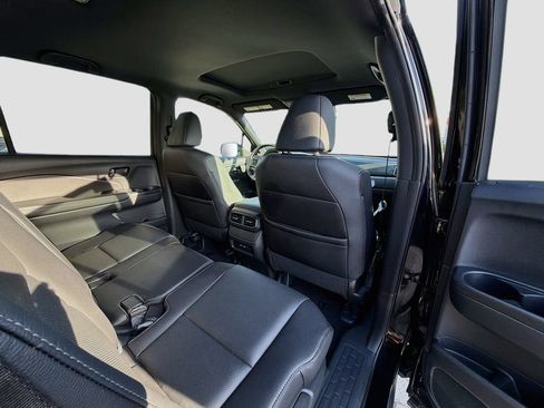 Certified 2024 Honda Passport EX-L image 29