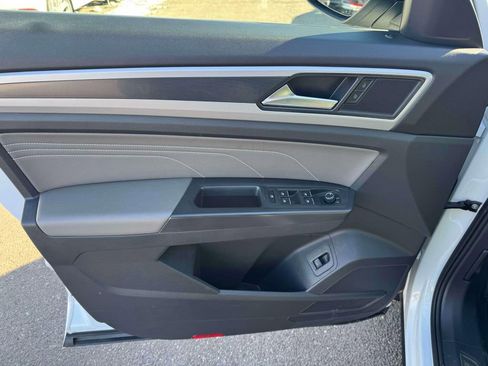 Used 2023 Volkswagen Atlas SEL R-Line image 15