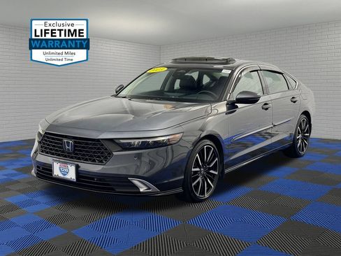 Certified 2023 Honda Accord Touring image 1