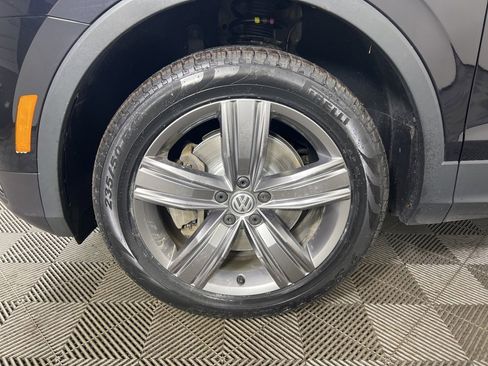 Used 2020 Volkswagen Tiguan SEL image 15